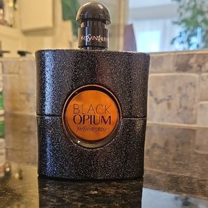 Yves Saint Laurent Black Opium 3oz